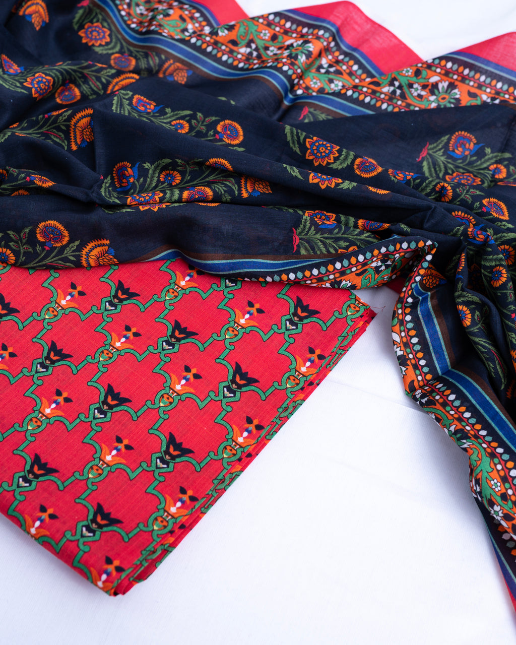3 Piece - Printed Bana Dora Lawn Suit