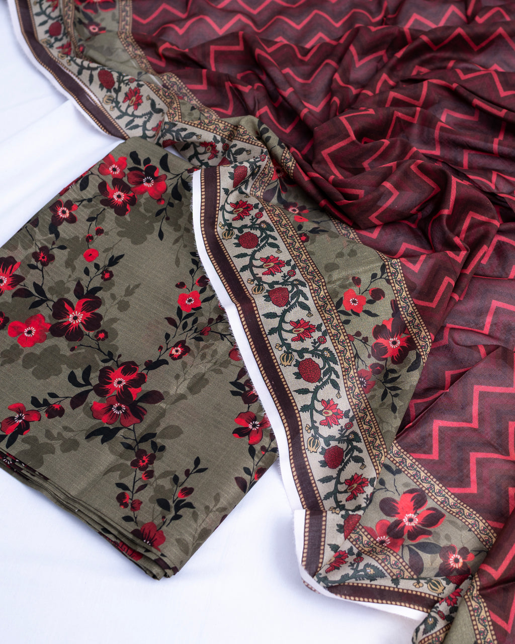 3 Piece - Printed Bana Dora Lawn Suit