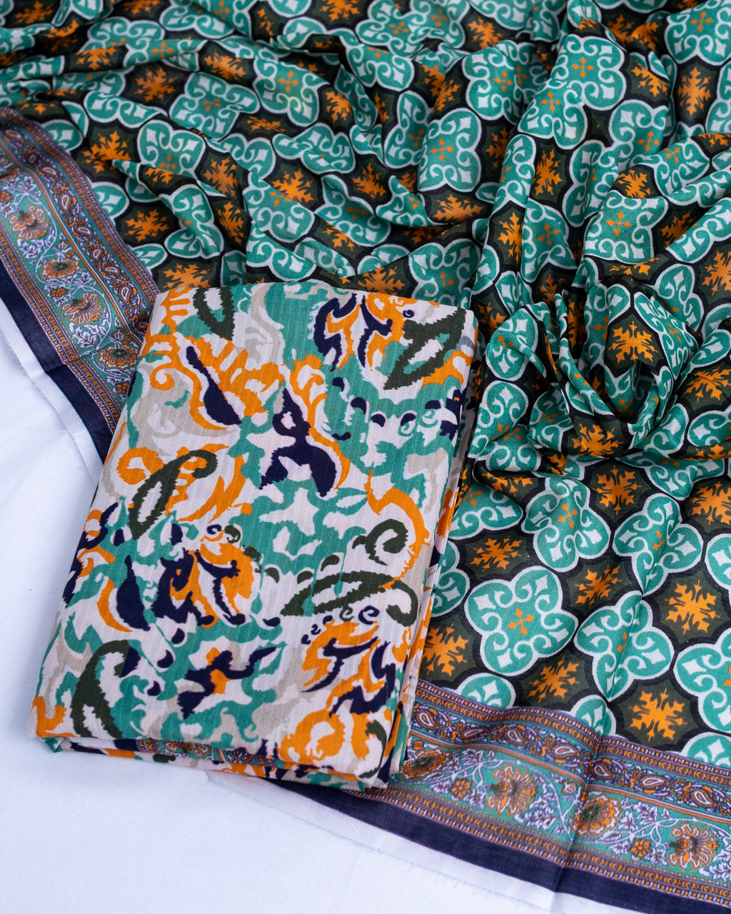 3 Piece - Printed Bana Dora Lawn Suit