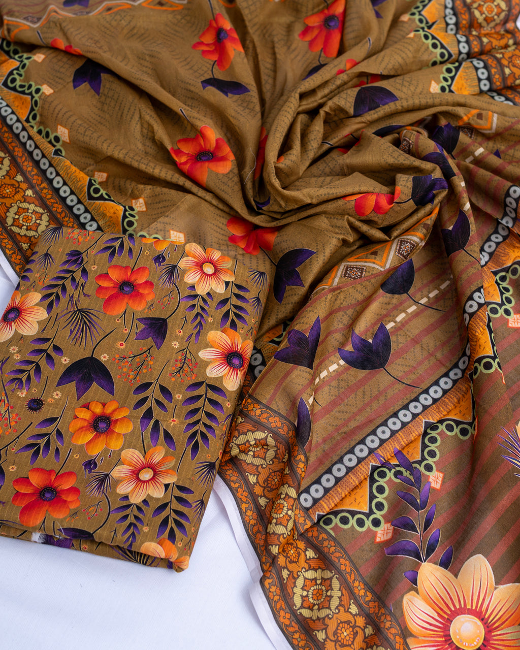 3 Piece - Printed Bana Dora Lawn Suit