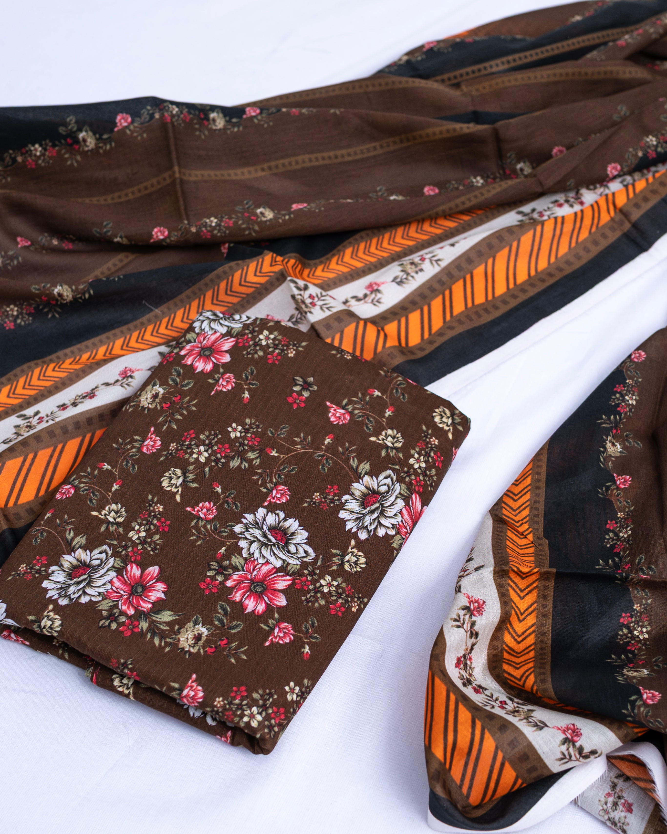 3 Piece - Printed Bana Dora Lawn Suit